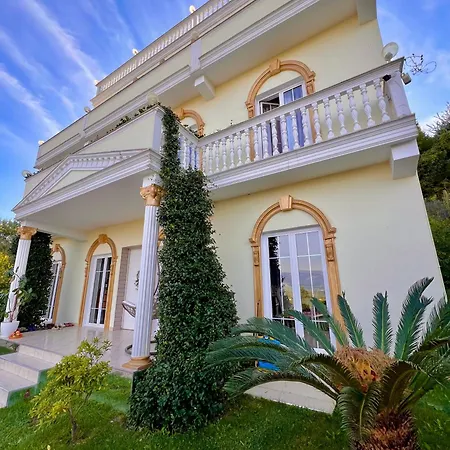 Villa Dy Bukurite