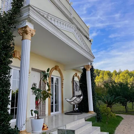 Dy Bukurite Villa Draci