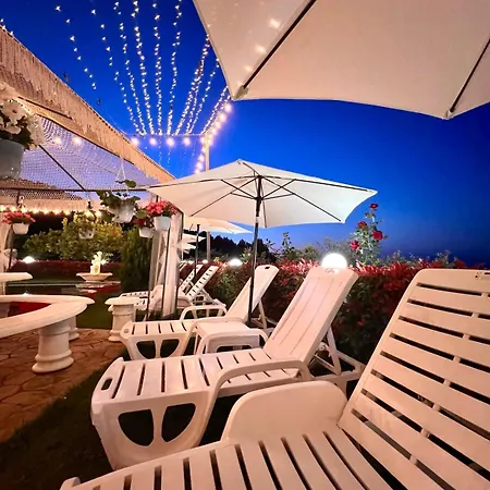 Villa Dy Bukurite *